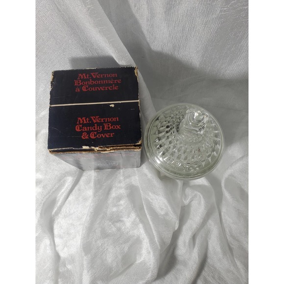 IOB Indiana Glass Crystal Candu Box and Cover, Vintage - Picture 2 of 7
